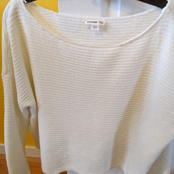 Sweater - Picture 3 of 4